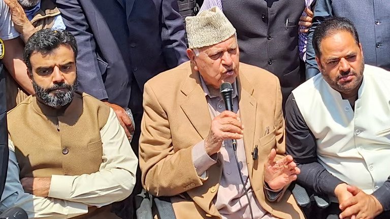 qaumiawaz_2024-04_8c571de2-c054-44d2-aa9e-987c3643afb4_Farooque_Abdullah_1