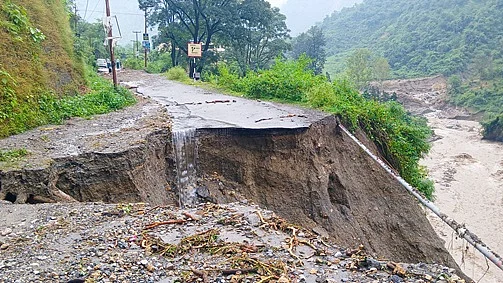 qaumiawaz_2025-09-17_m4h0k6ib_dehradun03