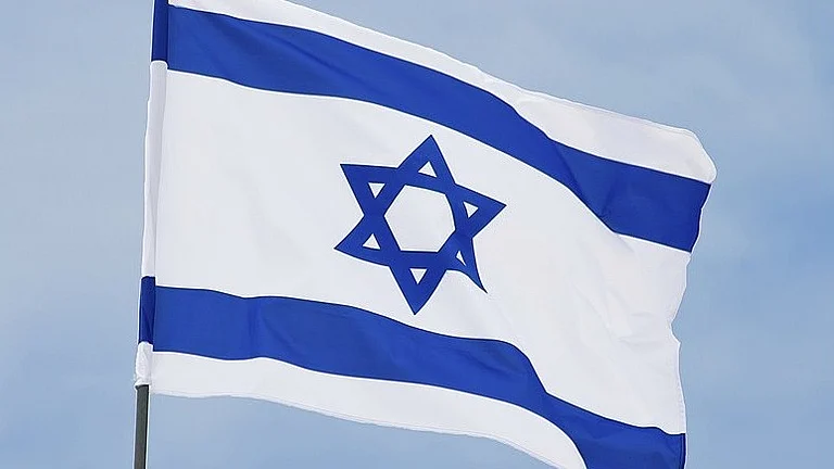 qaumiawaz_2025-09-20_0t9l653r_Israel-Flag