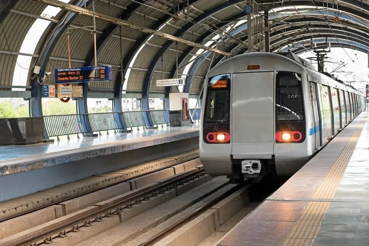 new-delhi-railway-station-to-nearest-metro-connect