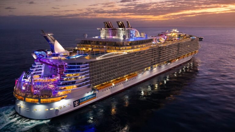Featured_Image_-_Oasis_of_the_Seas1